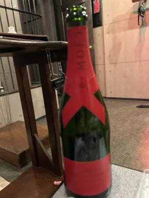 バレンタイン仕様？な、モエ(白)